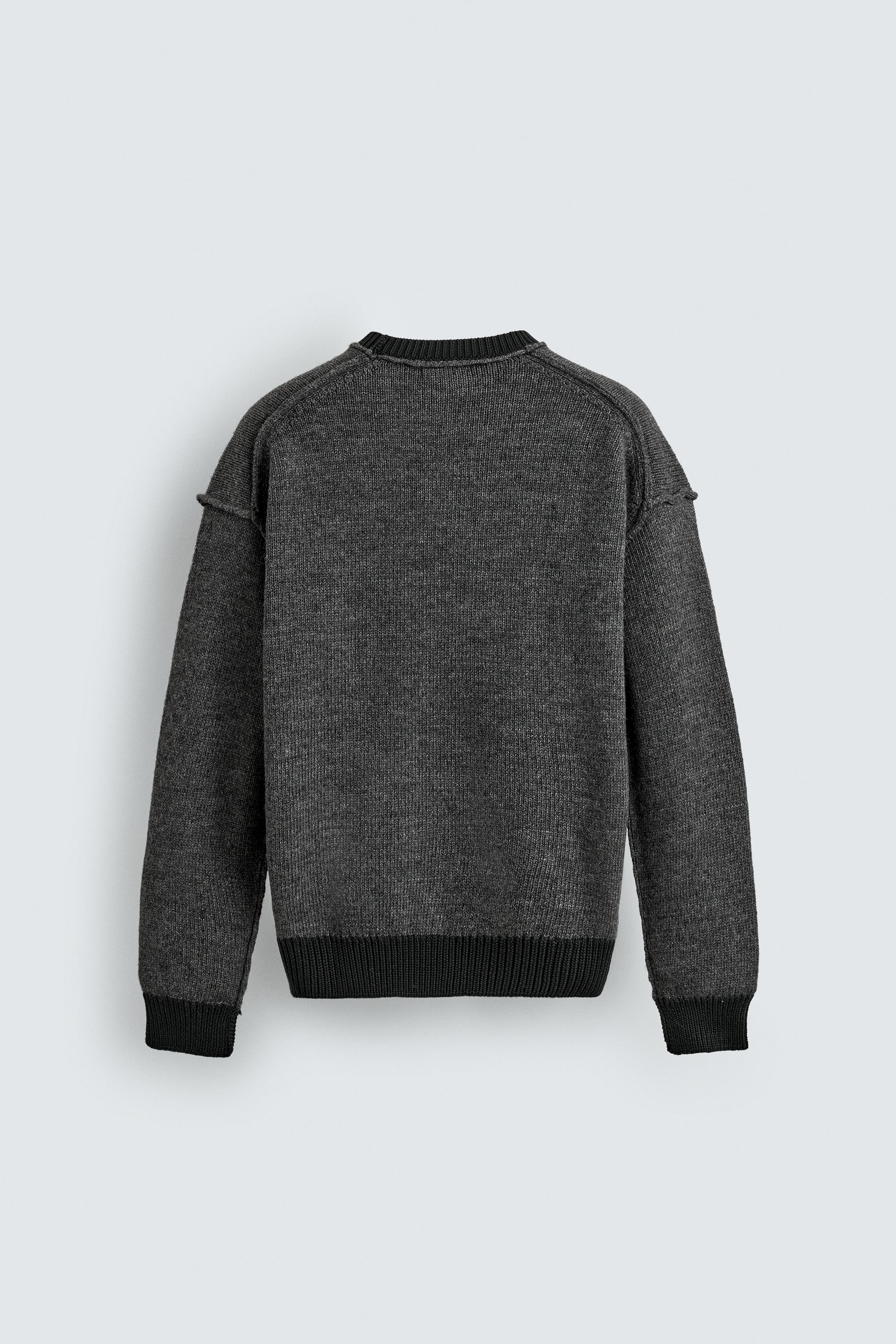 REVERSED SEAM CONTRAST JUMPER